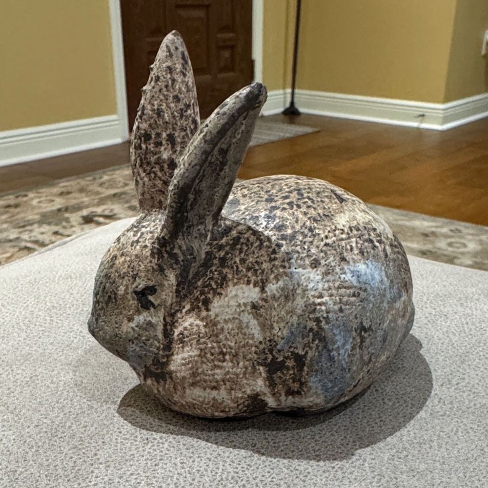 Vintage Nutmeg Ears Up 4” rabbit